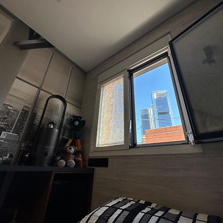 Habitacion New York - 5 Torres マドリード エクステリア 写真