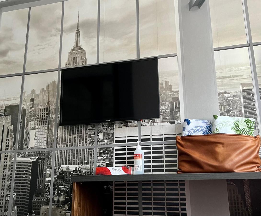 Habitacion New York - 5 Torres マドリード エクステリア 写真